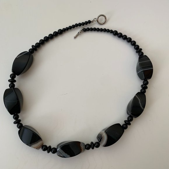 Unusual Black Onyx Necklace and Earrings - Picture 2 of 11